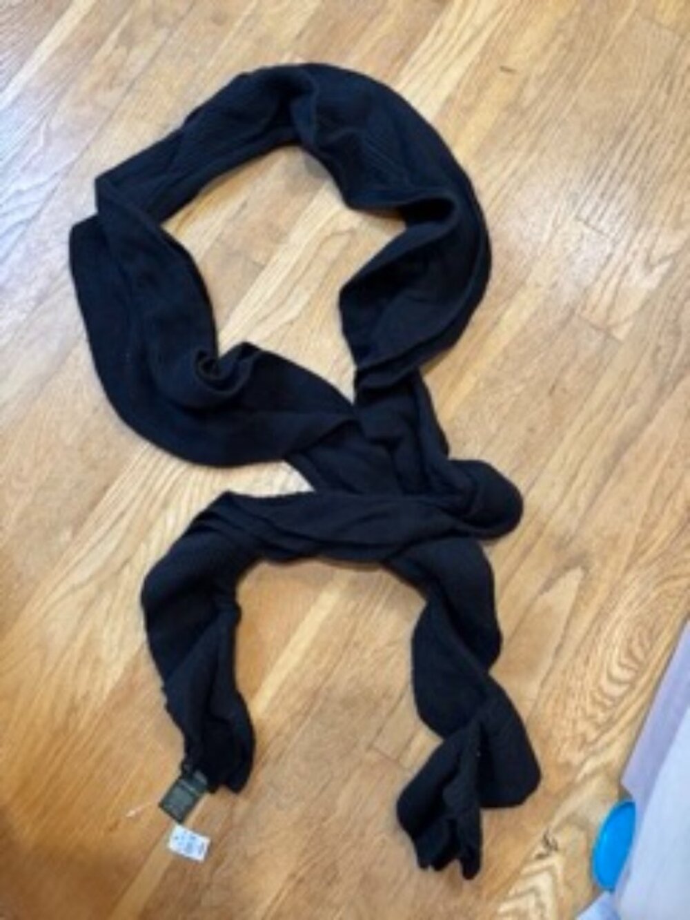 Eddie Bauer Black Vintage Ruffle Scarf (NWT)